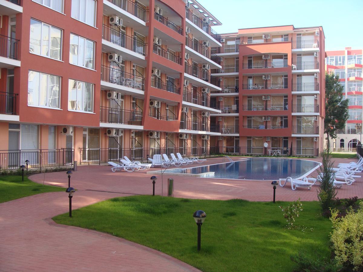 Апарт готель Bratanov Sunset Beach 4 Сонячний Берег Екстер'єр фото